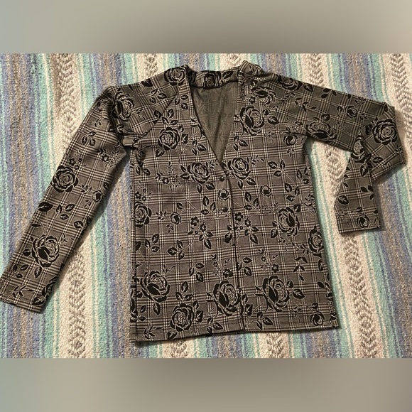 Handmade Floral Plaid Houndstooth Cardigan - Picture 11 of 11